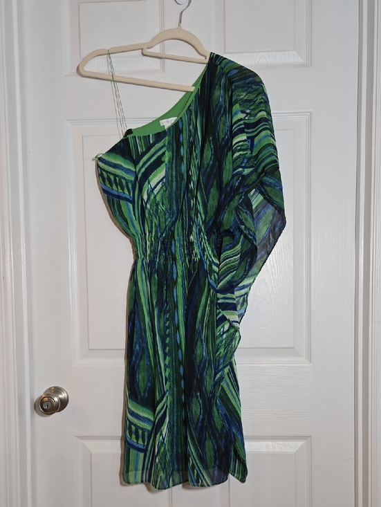 London Fog Dresses & Skirts - London Fog One-Shoulder Green Blue Abstract Dress Size 6
